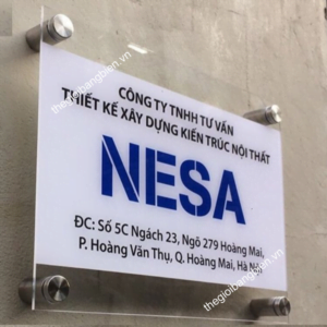 biển công ty bắt trụ kính sang trọng