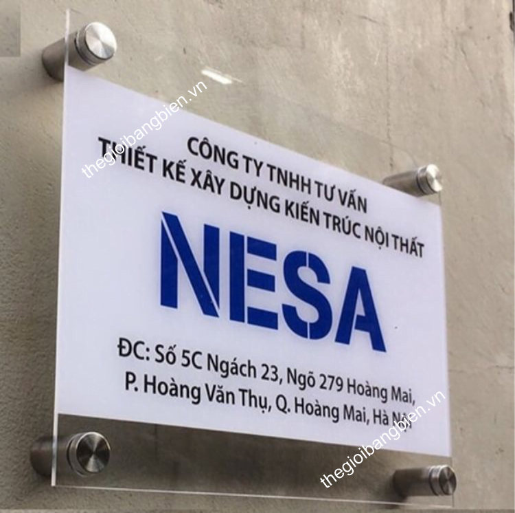 biển công ty bắt trụ kính sang trọng