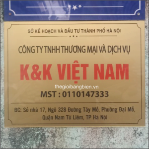 biển tên công y mica nhũ đồng