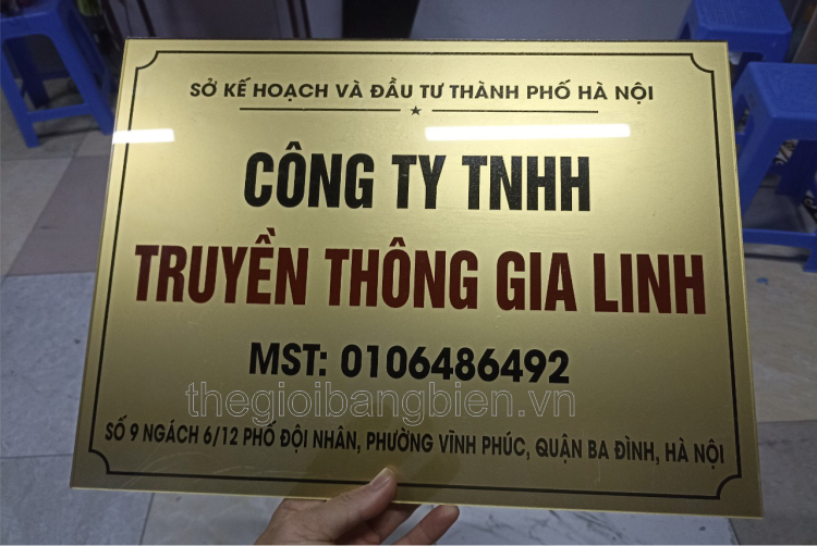 mẫu biển mica công ty