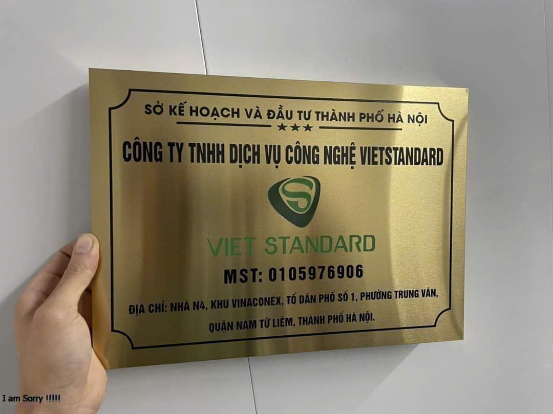 biển tên công ty inox in uv