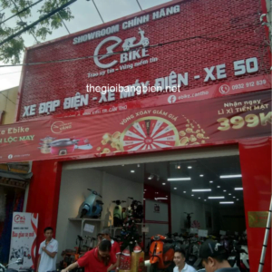 ứng dụng thanh lam tôn trong biển hiệu sang trọng