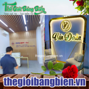 thi công backdrop văn phòng đẹp