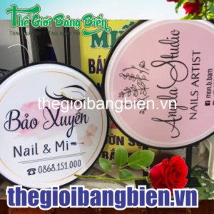 thi công biển vẫy tròn sang trọng