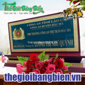 biển chức danh công an để bàn sang trọng