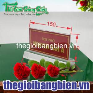 biển chức danh mica đẹp