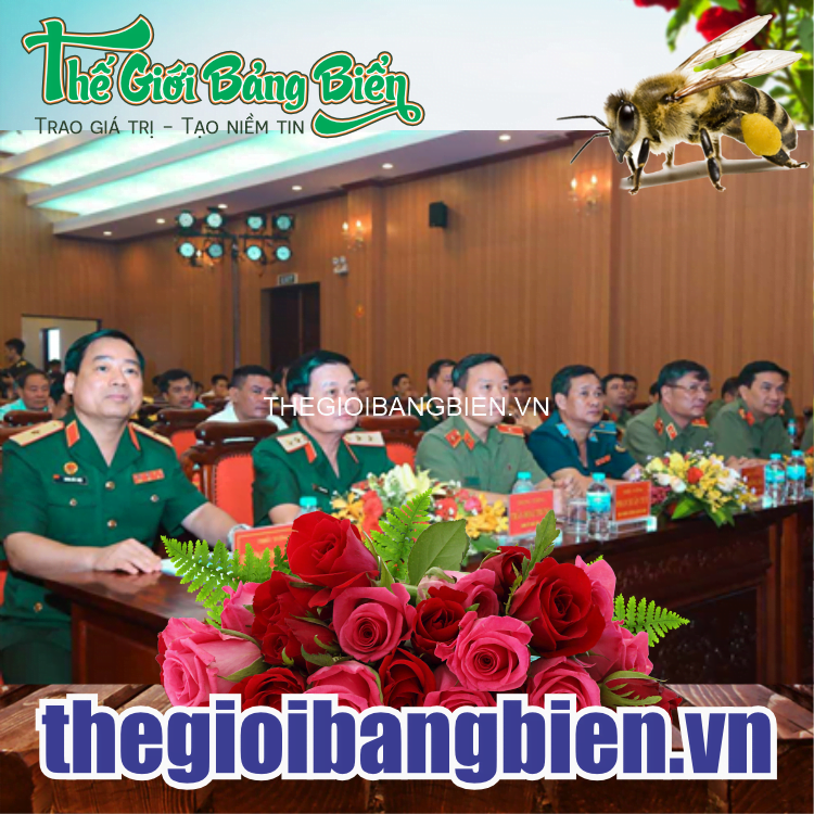 biển chức danh mica quân đội giá rẻ