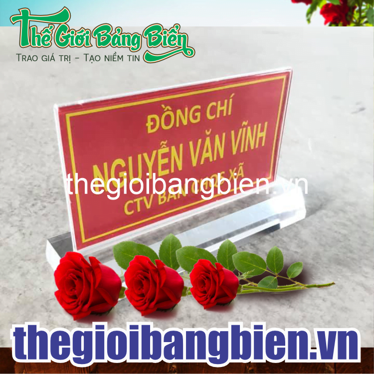 biển tên chức danh mica để bàn phòng họp