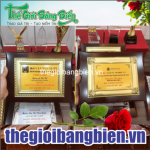 sản xuất bảng vinh danh