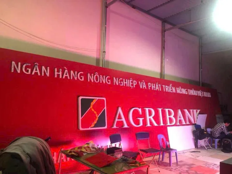 làm biển quảng cáo đẹp